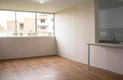 VENTA DE DEPARTAMENTO 1° PISO EN CONDOMINIO, URB. LA PLATA